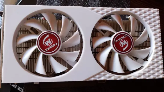 Placa De Vídeo AMD RX 5600xt Veineda