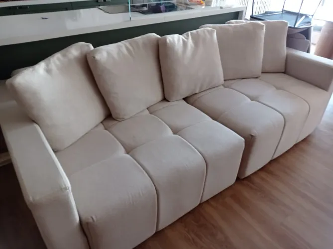 Sofá premium retrátil e reclinável em linho bege