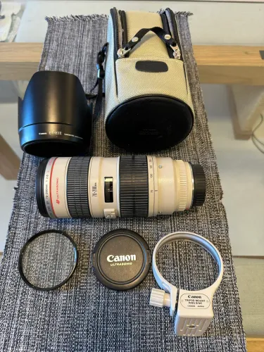 Canon EF 70-200mm f/2.8L Parasol ET-83II Tripod Mount Ring B(w)
