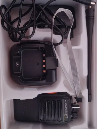 Rádio comunicador novo