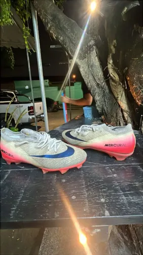 Chuteira Nike Mercurial Original - Tamanho 41