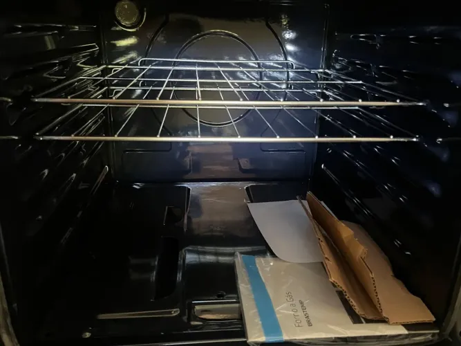 Forno Brastemp nunca usado