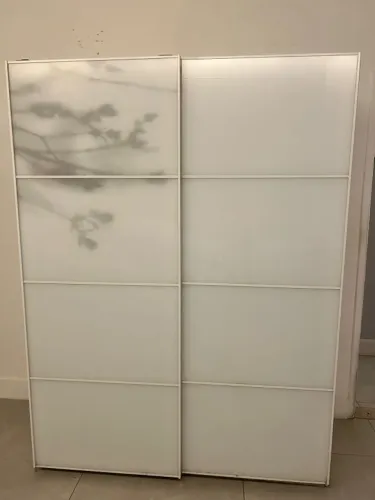 Guarda roupa IKEA duas portas de correr em vidro