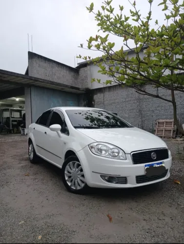 Fiat Linea Essence 1.8 Flex 16V 4P 2016