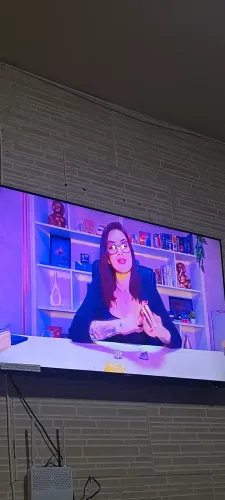 Vendo tv Konka 4k nova 1 ano de uso 