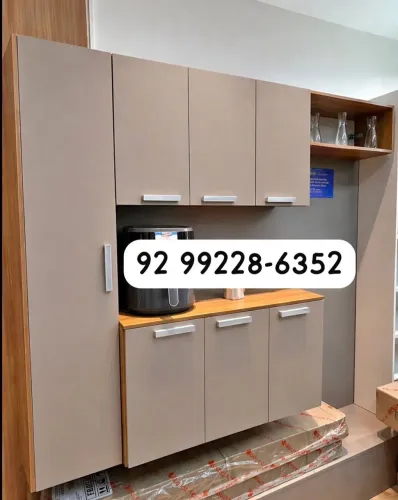 Armário de cozinha novo, na caixa