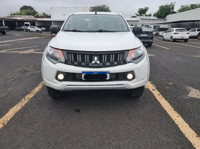 Mitsubishi L200 Triton Sport GLS 2.4 CD Diesel Aut. 2023