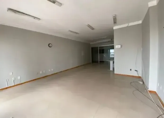 Sala comercial no Edifício Metropolitan Tower