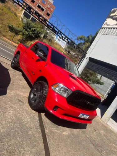 Ram Classic Laramie 5.7 V8 16V Gasolina 4X4 Aut. 2022