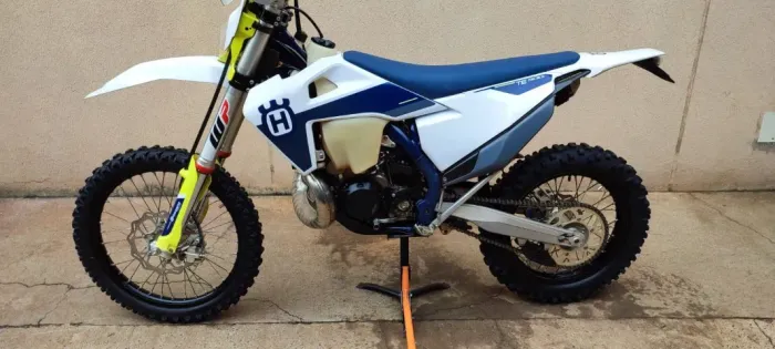 HUSQVARNA TE 300
