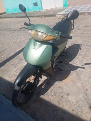 Honda bis verde