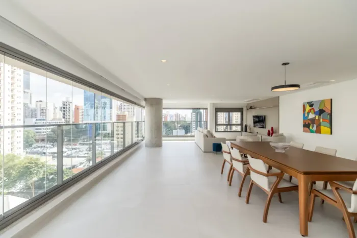 Apartamento para venda em Campo Belo com 3 quartos, sendo 3 suítes, 211m²