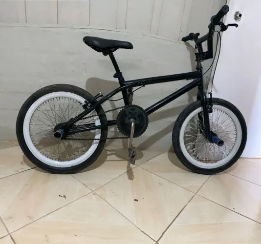 Bicicleta BMX 