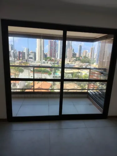 Esquadria de Alumínio - Tipo porta. 