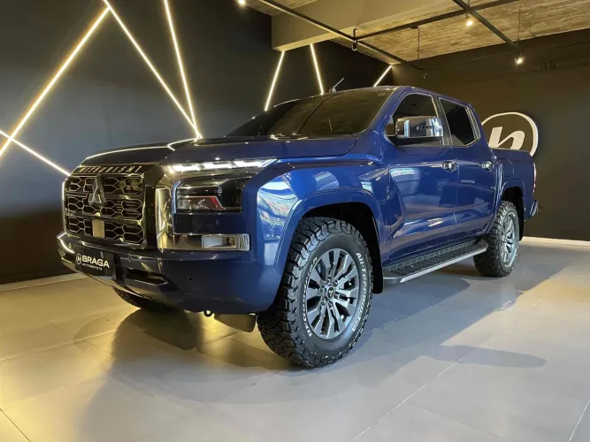 Mitsubishi TRITON HPE-S 2.4 CD 4X4 TB Diesel Aut. 2026