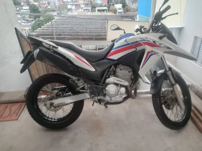 xre 300 2014 com kit 2017