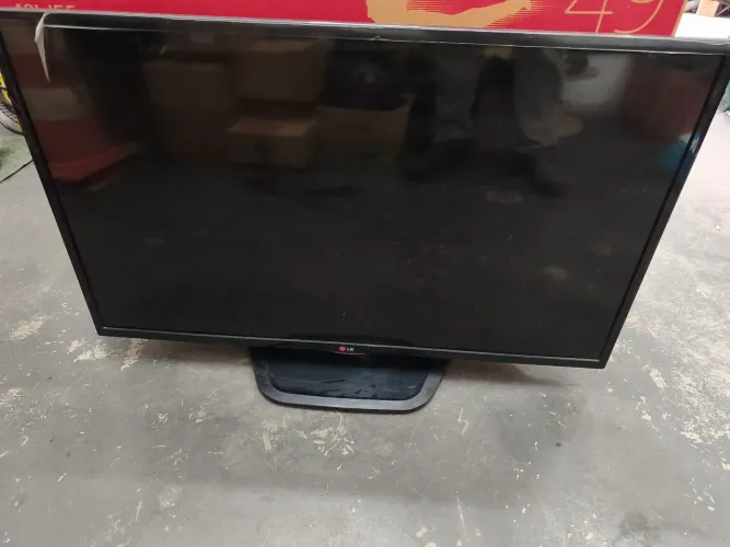 LOTE 3 TVS COM DEFEITO