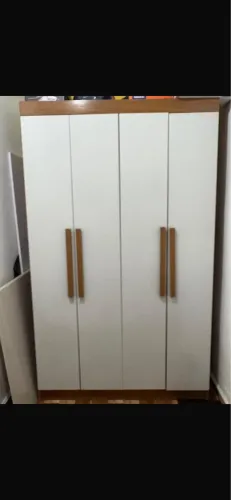 Vendo guarda-roupa 350