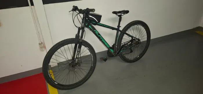 Bike aro 29, 21 marchas quadro de alumínio