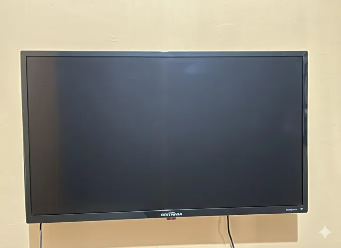 Smart TV Britânia 32 polegadas / Retirada em Mãos!!!