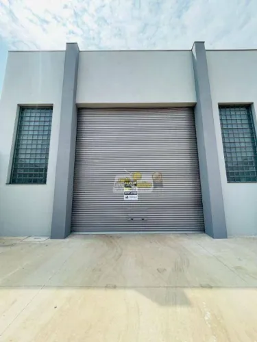 Galpão para alugar, 350 m² por R$ 7.616,90/mês - Parque das Laranjeiras - Uberaba/MG
