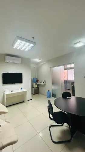 Alugo sala no Zircônio R$ 2.700
