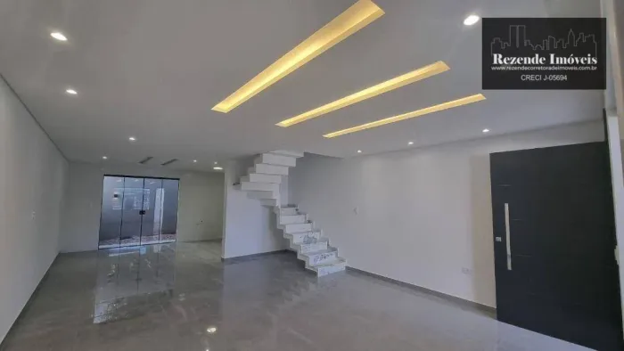 Sobrado com 3 dormitórios à venda, 108 m² por R$ 720.000,00 - Cidade Industrial - Curitiba