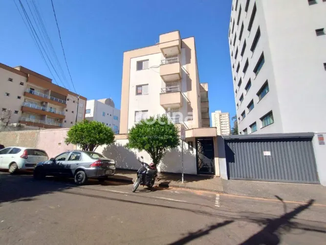 Apartamento para alugar, 3 quartos, Tabajaras - Uberlândia/MG - Rotina Imobiliária