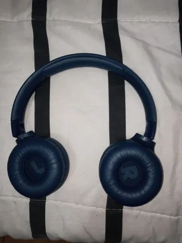 Vendo um Fone JBL TUNE 510BT Bluetooth Cor Azul