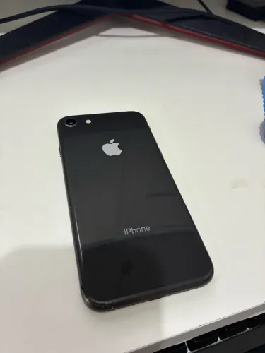 Iphone 8 completo na caixa e bateria trocada