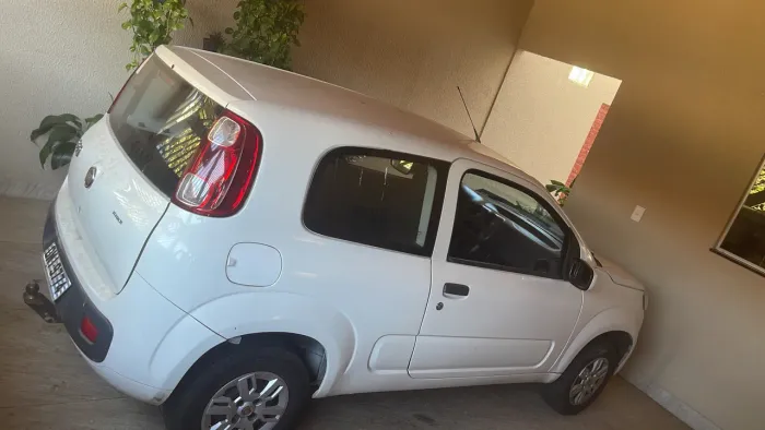 Fiat Uno Vivace 1.0 EVO Fire Flex 8V 3P 2014