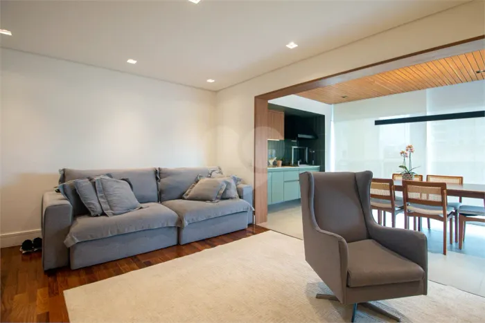 Apartamento à venda com 3 quartos, sendo 1 suíte, no condomínio Floresce, São Paulo - SP