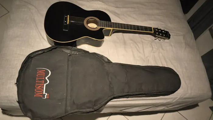 Violão Preto