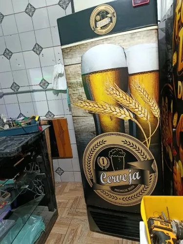 Vendo cervejeira grande