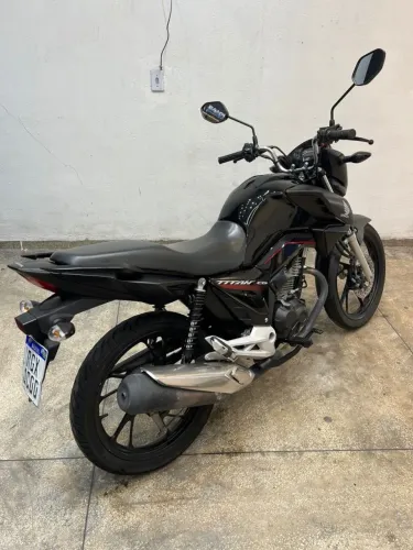 Moto 160, ano 2023/modelo 2024