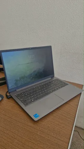 Notebook Lenovo i3 11th gen