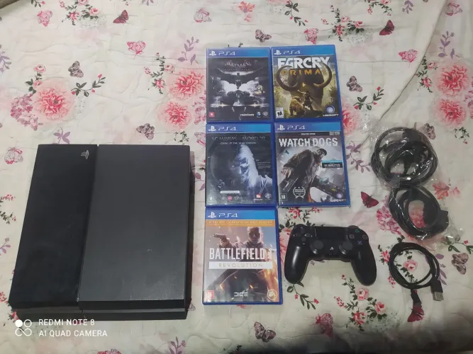 Ps4 c/5 jogos e 1 controle