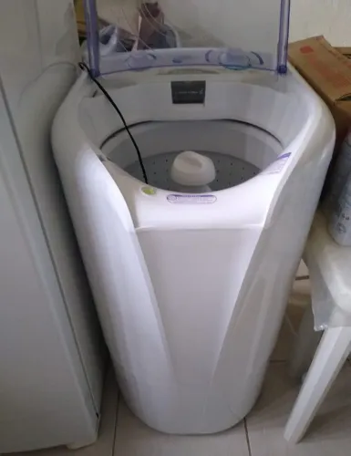 Vendo máquina de lavar roupa Eletrolux 220v