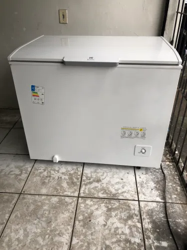Freezer Electrolux HI330 