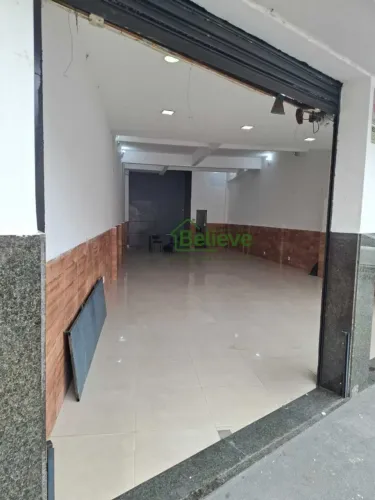 ALUGO LOJA COMERCIAL REFORMADA - Av. Dom Hélder Câmara,
