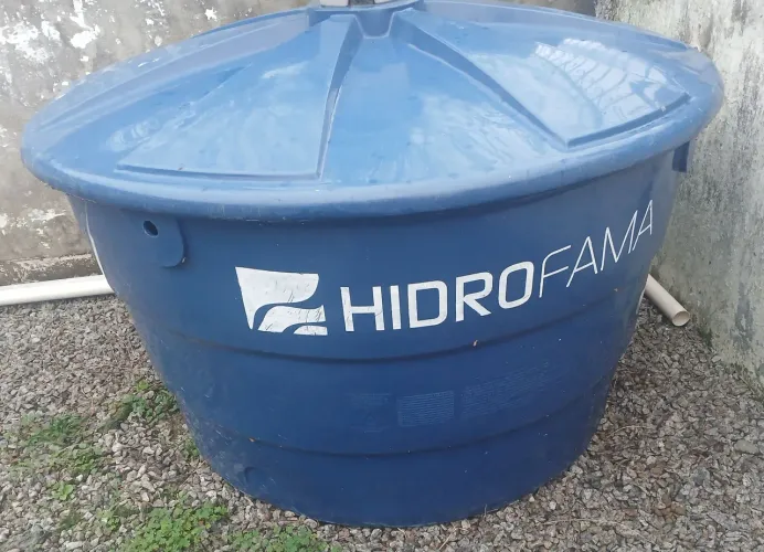 Vendo caixa d'água 500 lt. Hidrofama