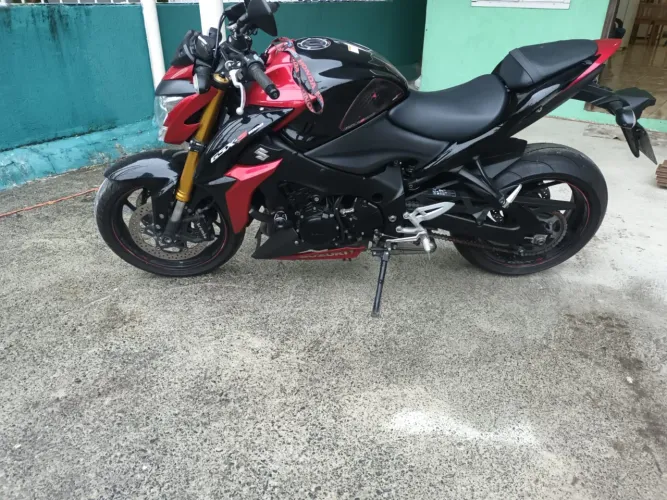 SUZUKI GSX-S 1000 