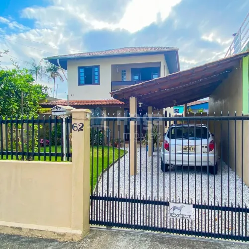 Casa à venda no Bairro Santa Rita em Brusque/SC