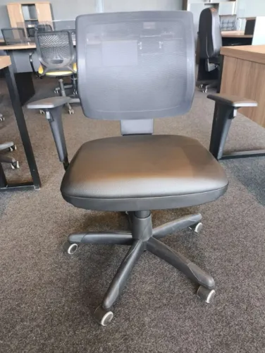 Cadeira Executiva Back System Brizza - ENTREGAMOS DF E ENTORNO