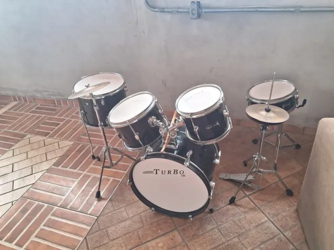 Bateria infantil
