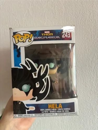 Funko Pop Hela Thor Ragnarok Original Vaulted 