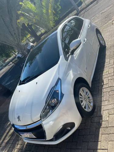Peugeot 208 Allure 1.2 Flex 12V 5P Mec. 2018