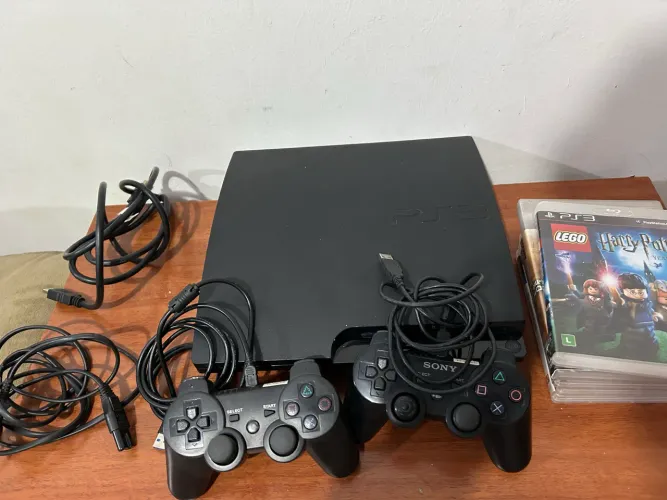 PS3 Slim Completo + 2 Controles Originais + HDMI + 5 Jogos