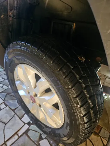 Fiat Strada Adventure1.8/ 1.8 Locker Flex CD 2013