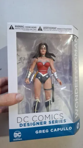 Figura Wonder Woman Designer Series Greg Capullo Mulher Maravilha